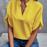 Barbora | Elegantní halenka s výstřihem do V